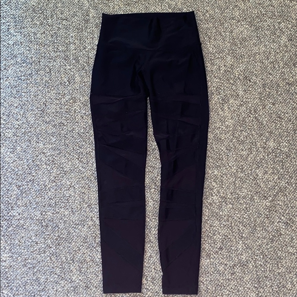 Size 4/6 Cropped Lululemon leggings